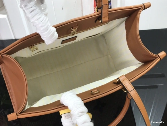 LOUIS ONTHEGO VUITTON MM 0418